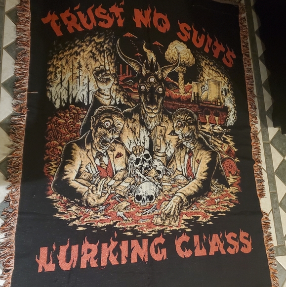 Vintage wall hanging tapestry - Picture 1 of 4